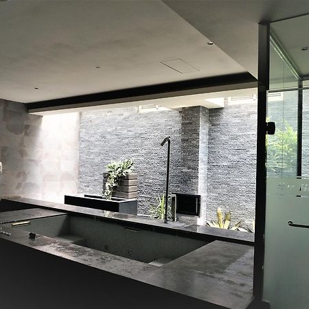 Her Home Spa Motel ซินหยิง ภายนอก รูปภาพ