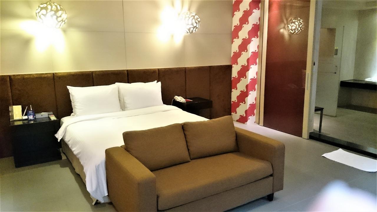 Her Home Spa Motel ซินหยิง ภายนอก รูปภาพ